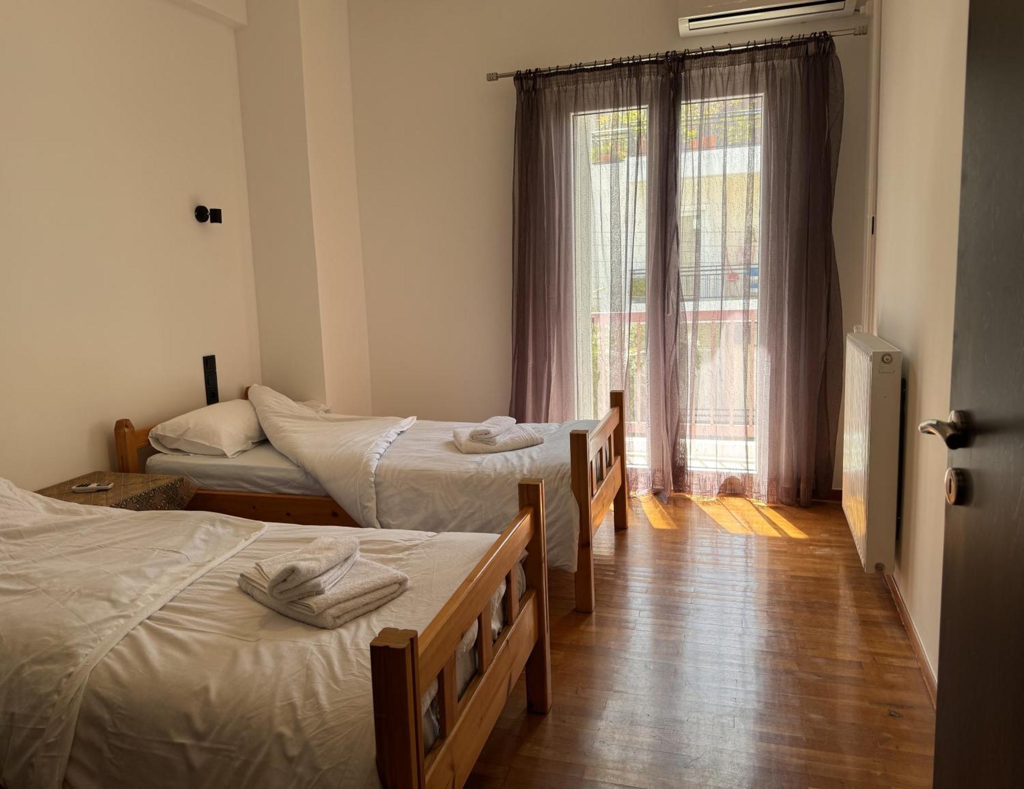 Navaro Apartments Patras Exterior photo