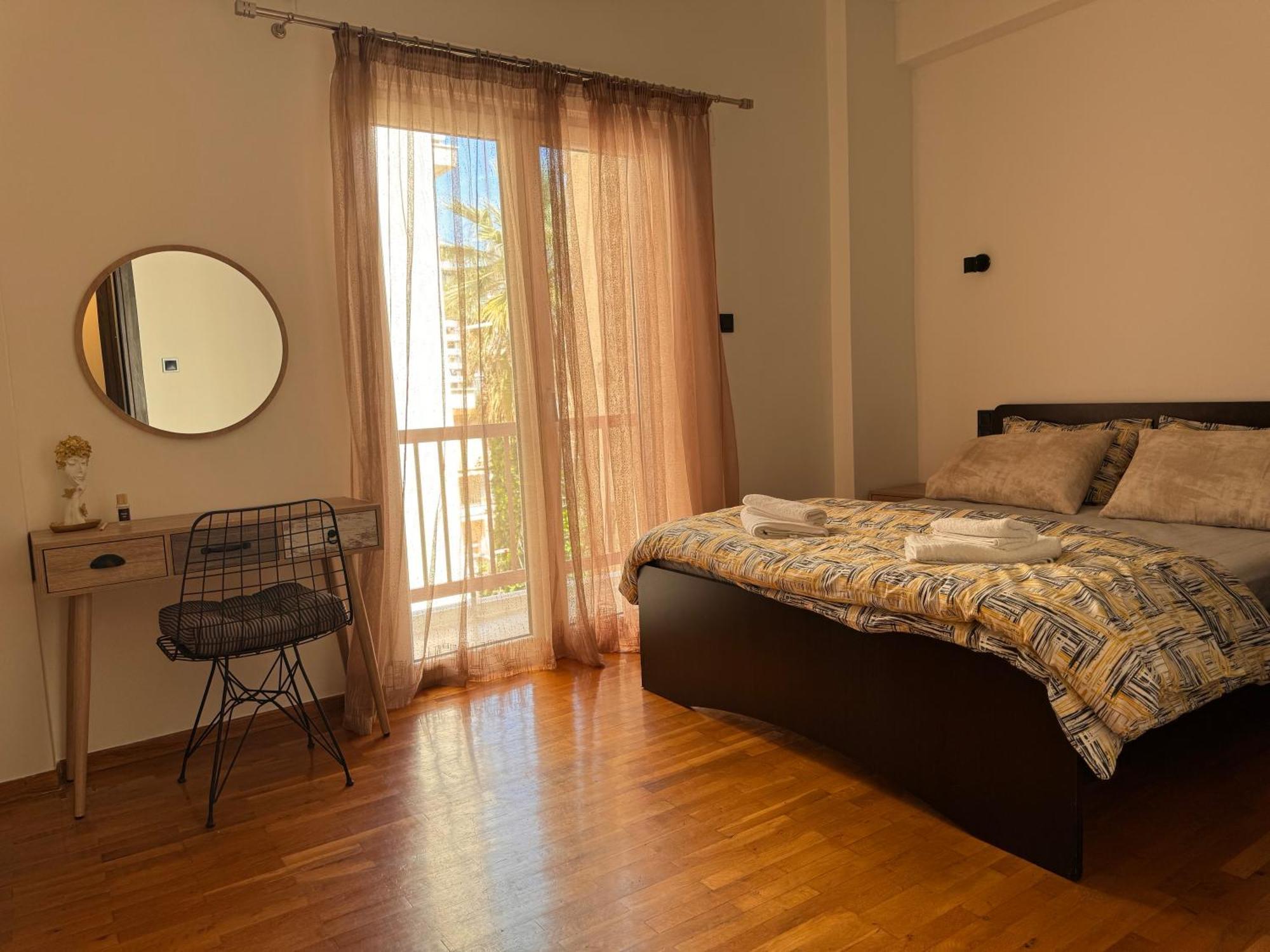 Navaro Apartments Patras Exterior photo